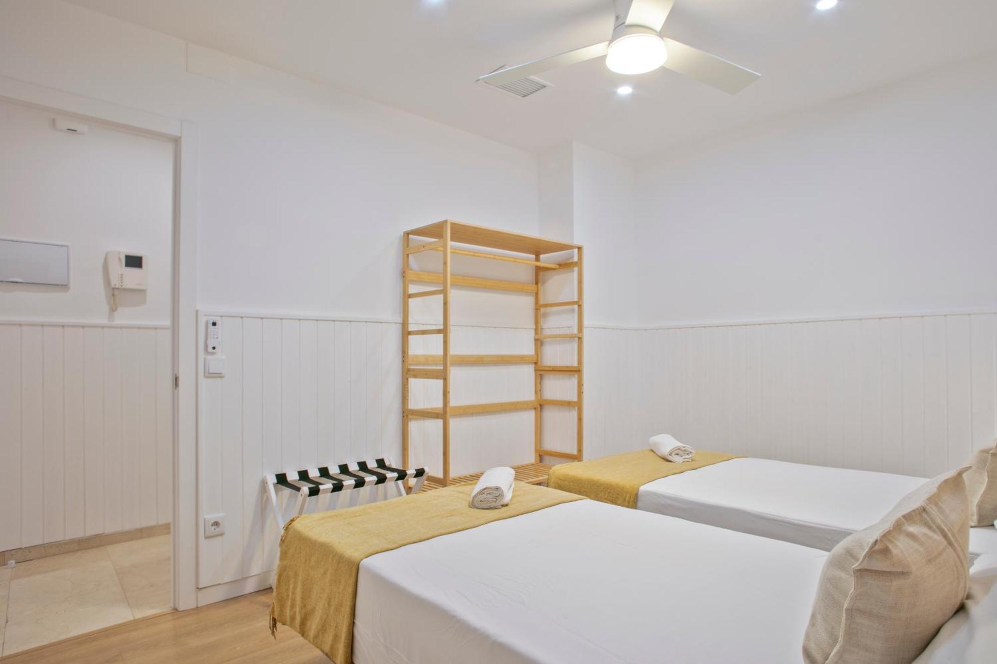 Anton'S Downtown Apartment برشلونة المظهر الخارجي الصورة